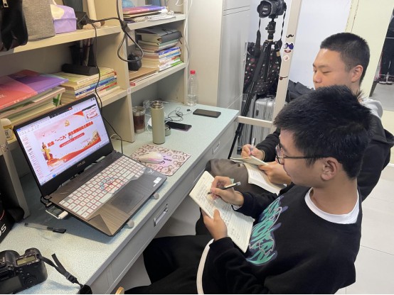 信阳航空职业学院一二九主题班会.jpg